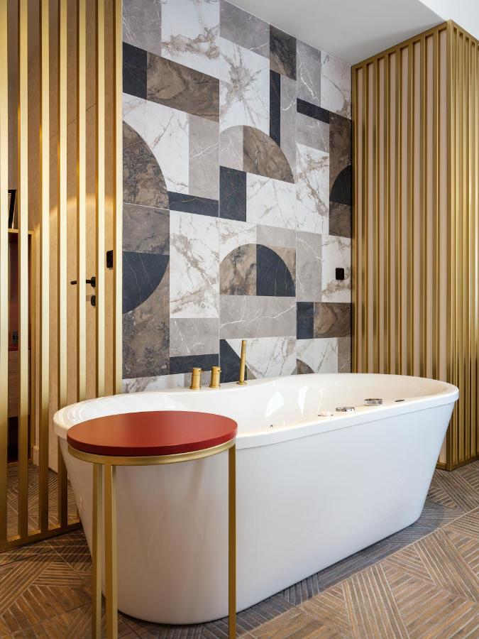 Golden Queen Deluxe Jacuzzi Apartments - Old Town Cracovia Exterior foto